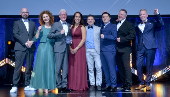 von links nach rechts: Pascal Lange, Corina Schormann, Volker Scheffels, Klaudija Lepa, Denis Hermann, Wladislav Werner, Pierre Horstmann, Thomas Stocksiek