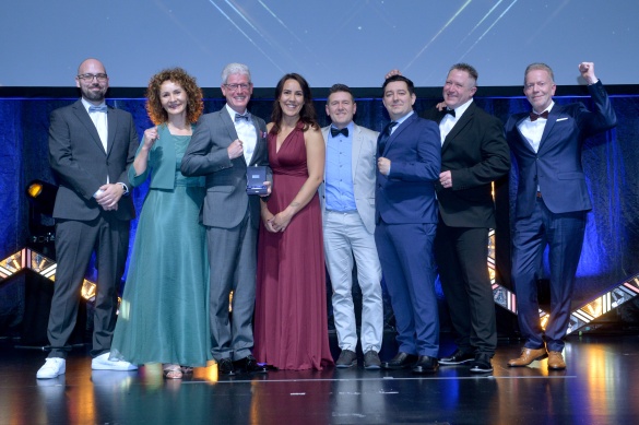 von links nach rechts: Pascal Lange, Corina Schormann, Volker Scheffels, Klaudija Lepa, Denis Hermann, Wladislav Werner, Pierre Horstmann, Thomas Stocksiek